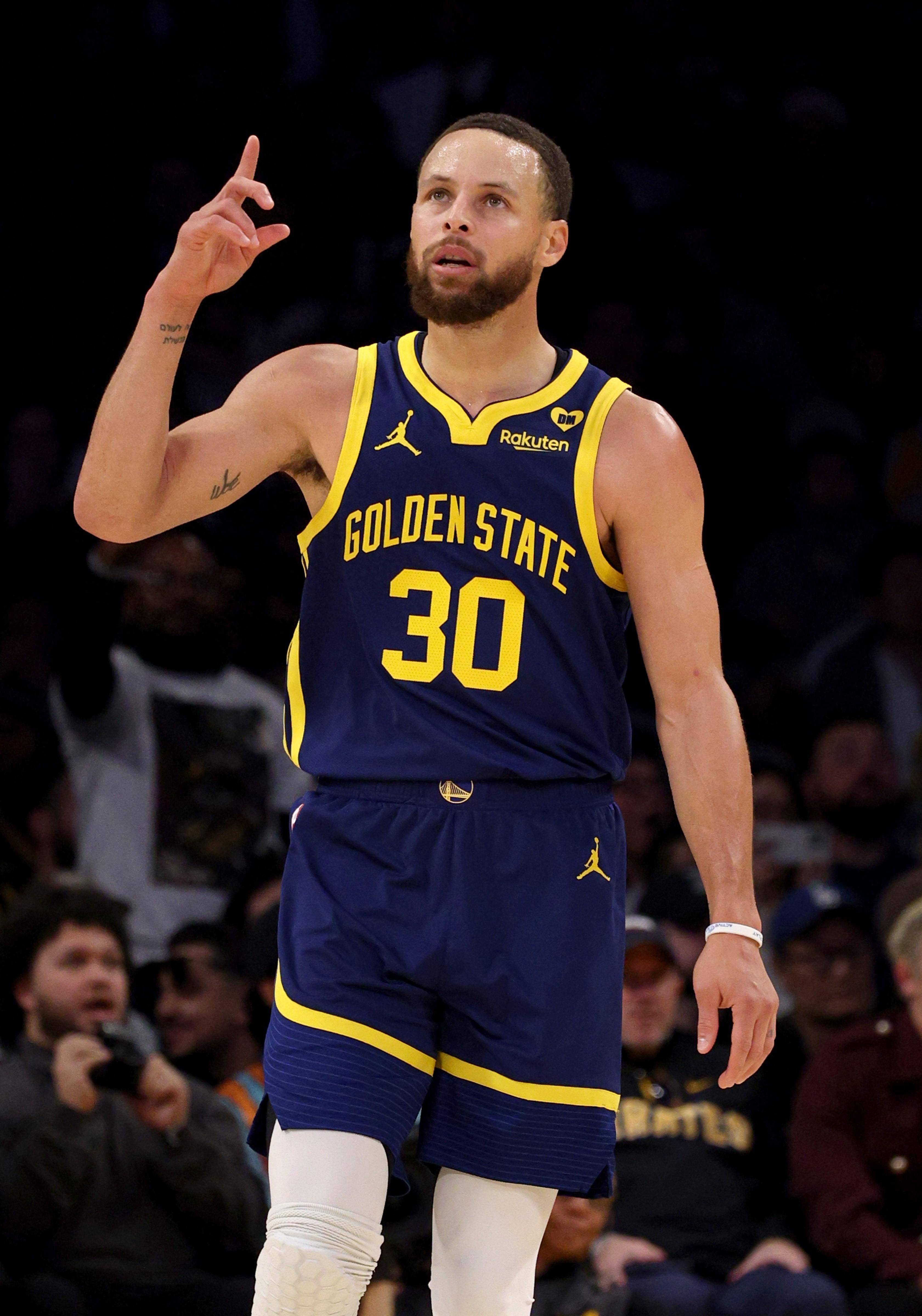 锋线上的朱 锋线上的朱