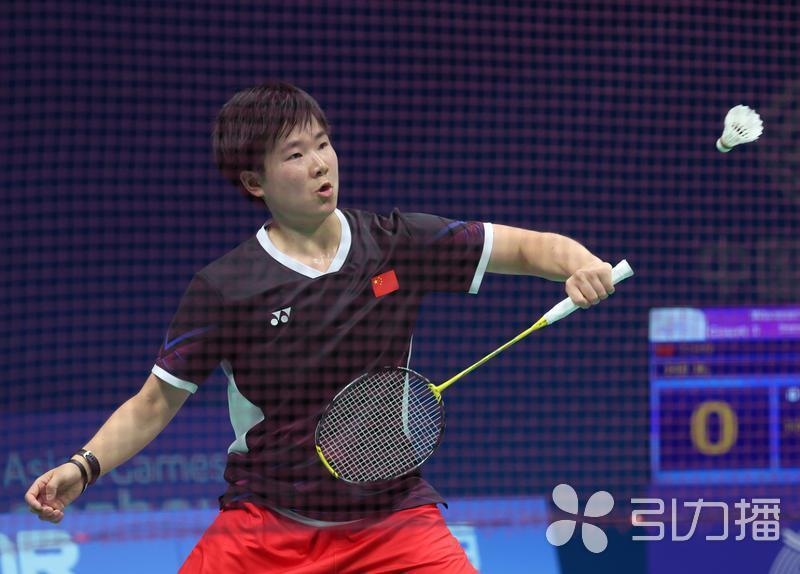 他的手中 他的手中